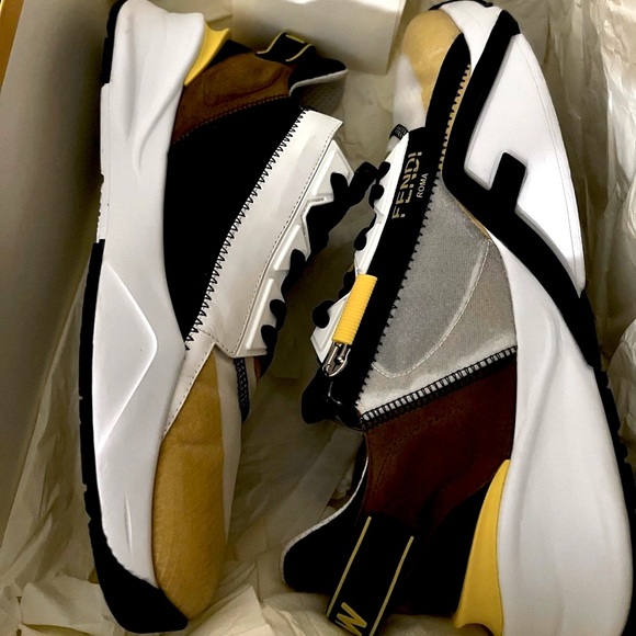 Fendi Flow 😎 men 42 (US 9) almost new! - Picture 2 of 7